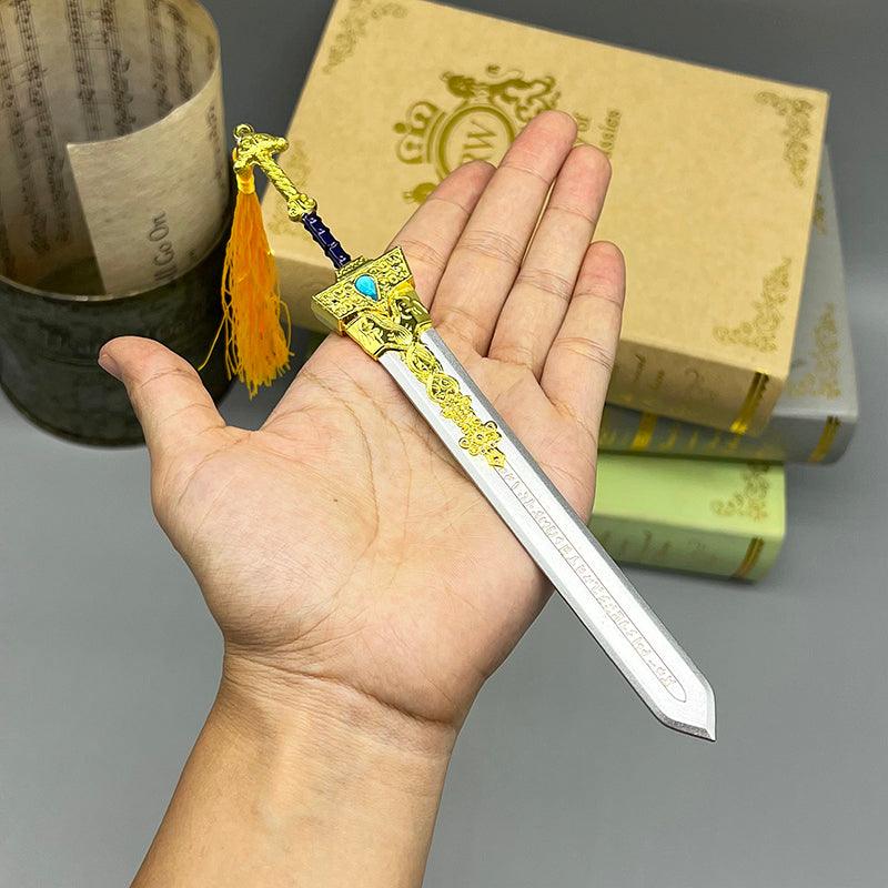 Elden Ring Blaidd's Royal Greatsword Replica - Half-Wolf Champion's Zinc Alloy Sculpture | Scratch-Resistant Gaming Decor - BlacksmithSONG