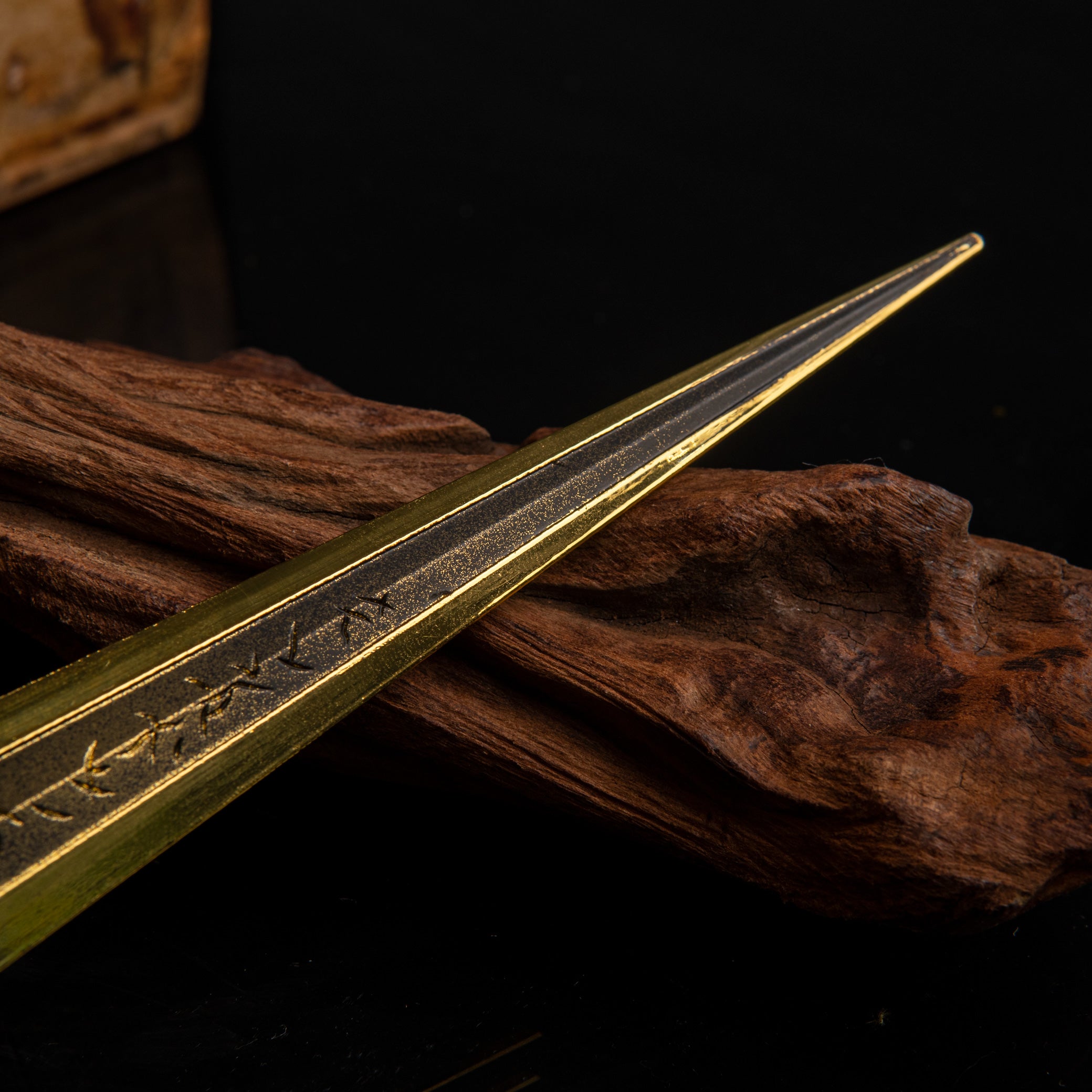 Golden Order Greatsword Replica | Elden Ring Weapon | 1:6 Scale