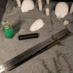 Réplica de la espada de aguja de Arya Stark - Modelo de arma de aleación de zinc a escala 1:6 de Juego de Tronos (22 cm/8,6 pulgadas) | Accesorio coleccionable oficial para figuras de acción | Regalo de exhibición para fans