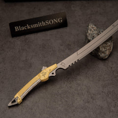 Gold-Hilt Serrated Katana replica — diamond-textured gold grip close-up.