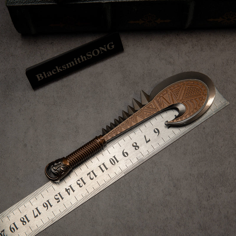 Patu replica — size chart, 15cm / 5.9 inches, laid along a ruler.