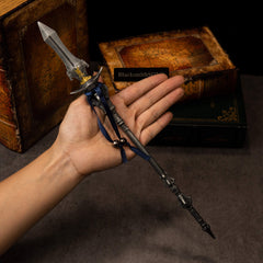 Chu-Bai Spear replica (35cm die-cast zinc alloy polearm) — held in hand for scale.