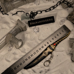 Catspaw Dagger replica — size chart, 18cm / 7.1 inches.