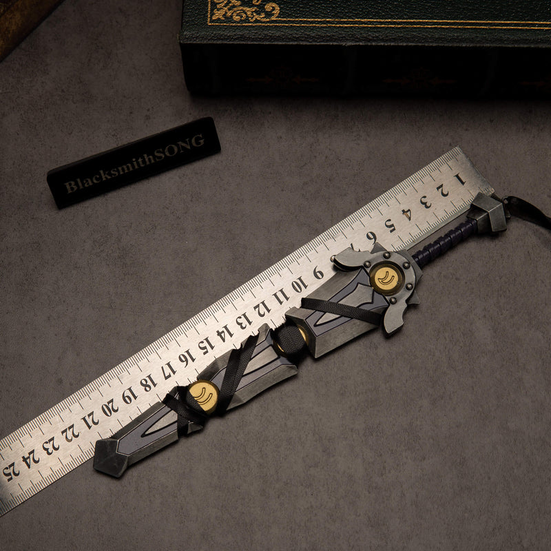 Armageddon replica — size chart, 22cm / 8.7 inches, 1:6 scale.