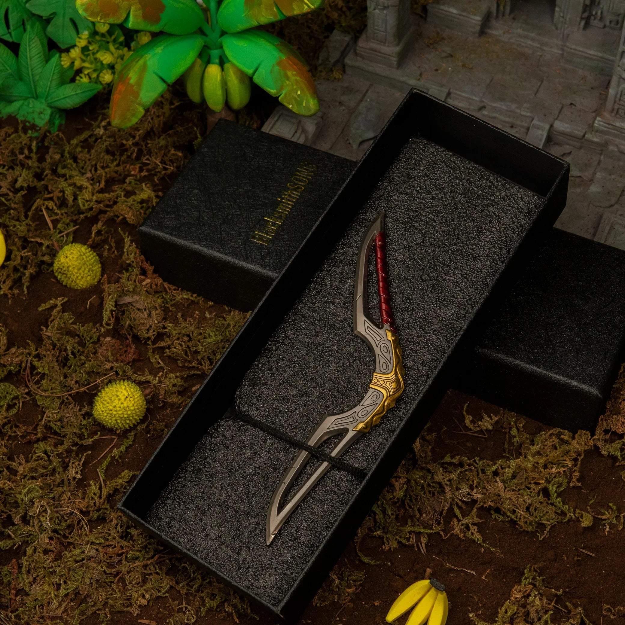 Giant Boomerang replica — in its foam-lined gift box.