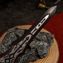 Royal Guard's Claymore replica — grip wrap and ring pommel close-up.