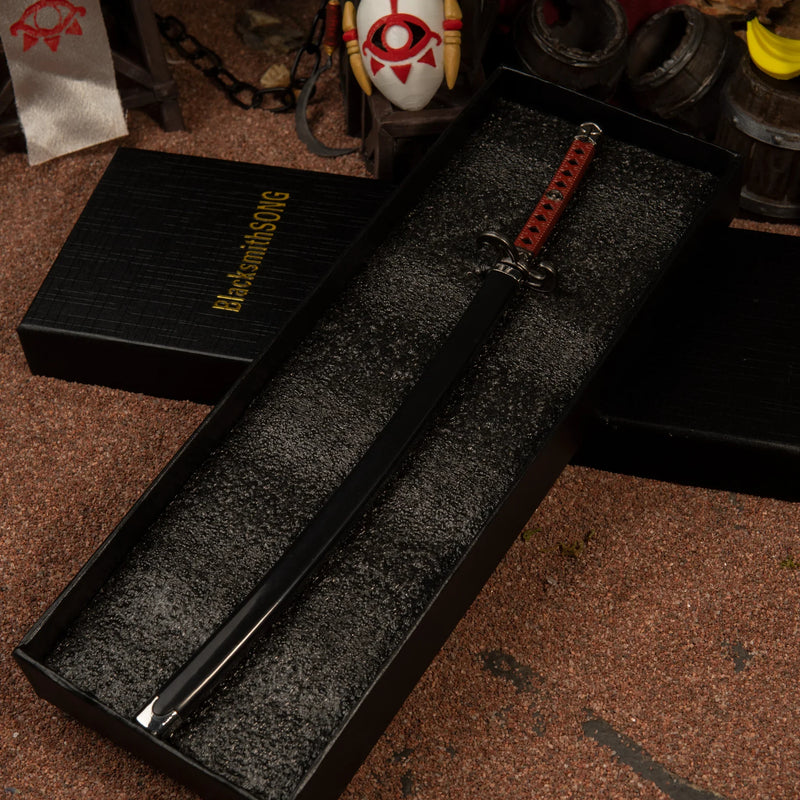 Windcleaver replica — in its foam-lined gift box.
